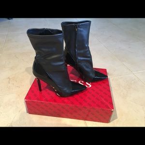 Guess boots, black, size 7 1/2.